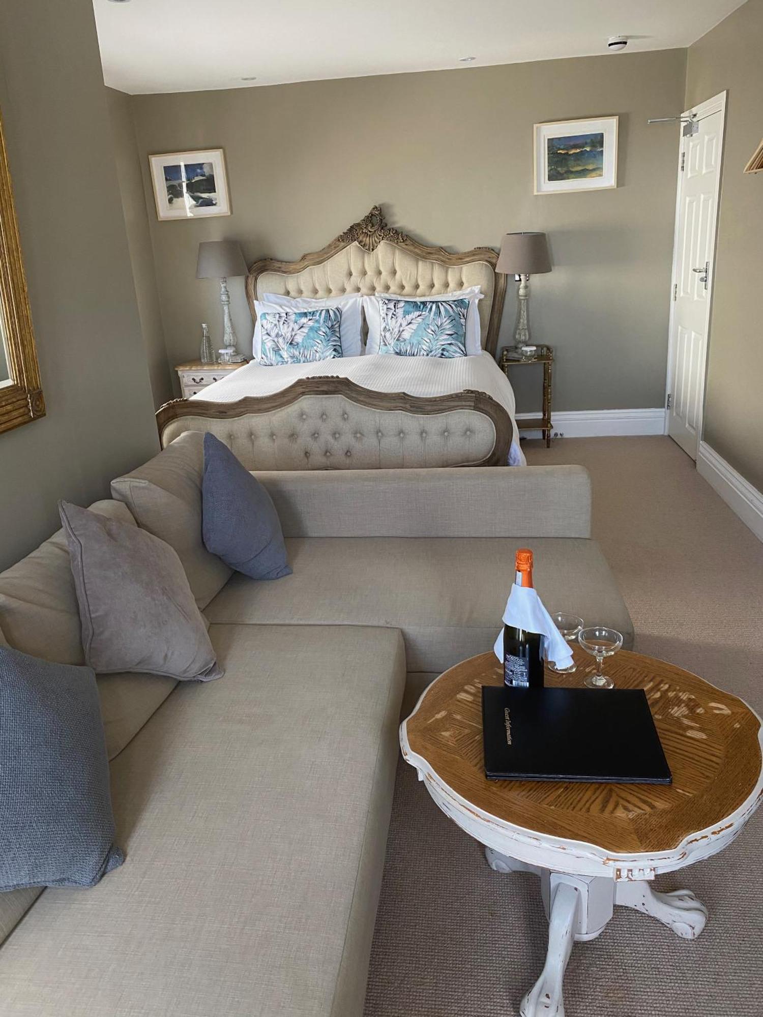 The White House Hotel New Quay Pokoj fotografie